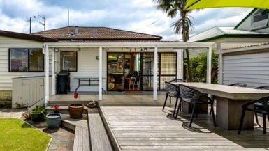 38 Napier Terrace, Hospital Hill, Napier - Carousel 1