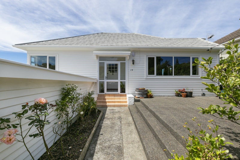 14 Raumati Terrace, Khandallah, Wellington - Carousel 1