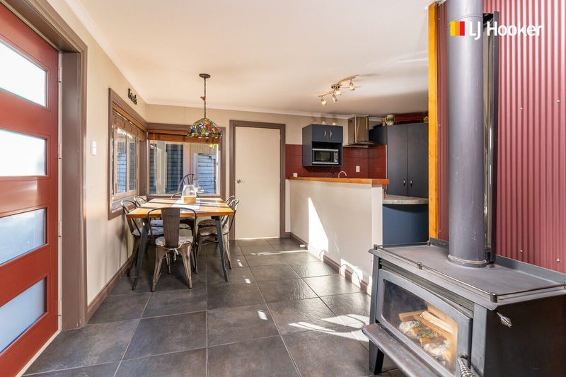 11 Taylor Street, Brighton, Dunedin - Carousel 2