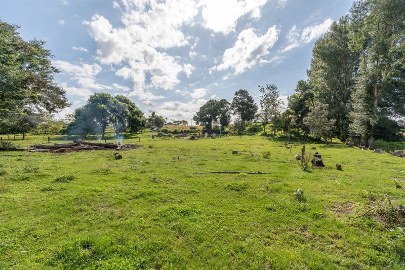 310 Ngaruawahia Road, Hamilton - Carousel 36