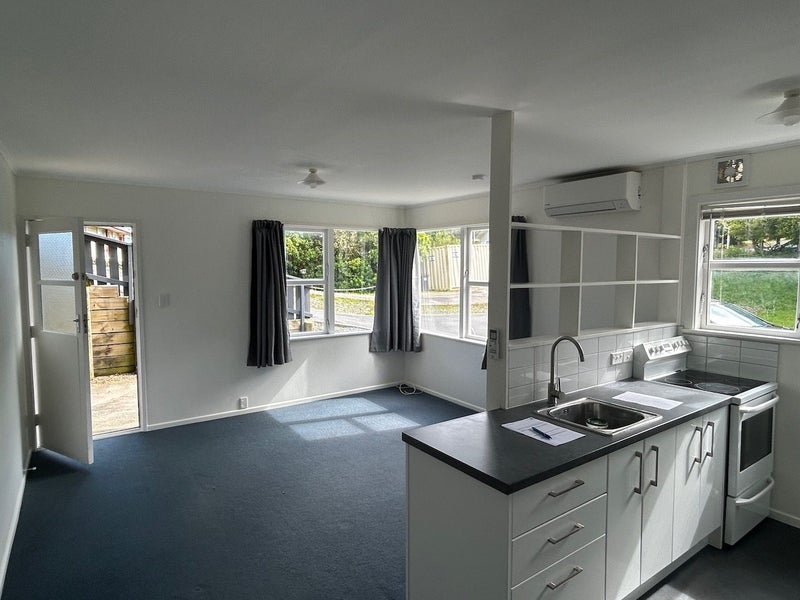 2 Marua Place, Ranui, Porirua - Carousel 1