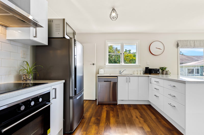 33 Fovant Street, Russley, Christchurch - Carousel 2