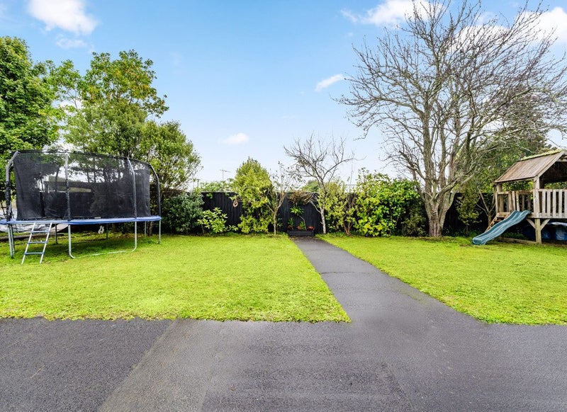 36 Yeovil Road, Te Atatu Peninsula, Auckland - Carousel 2