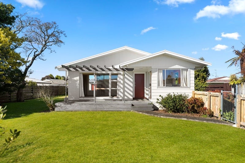 50 Bremworth Avenue, Dinsdale, Hamilton - Carousel 1