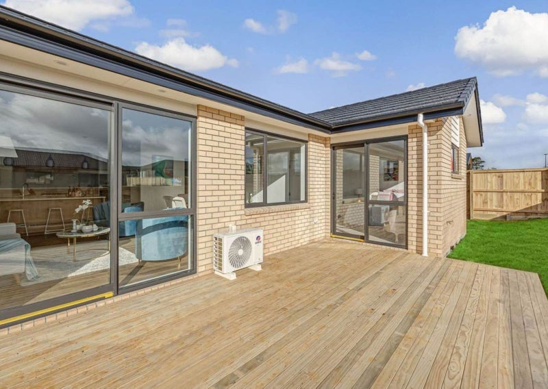 5 Booker Drive, Tuakau - Carousel 2