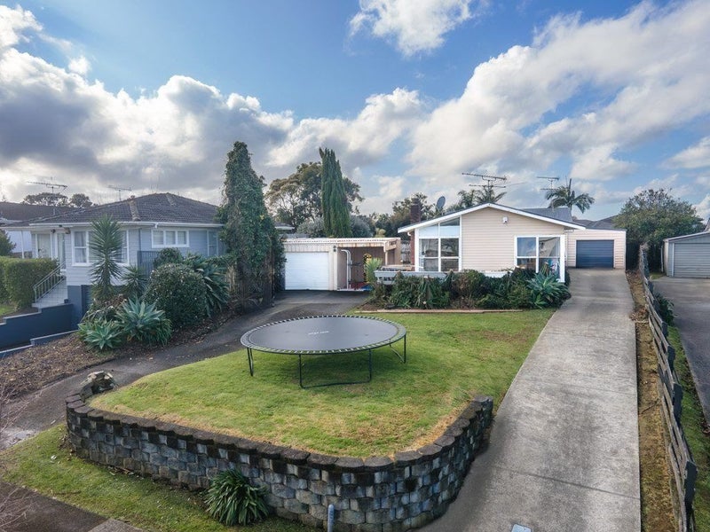 22 Larne Avenue, Pakuranga Heights, Auckland - Carousel 2
