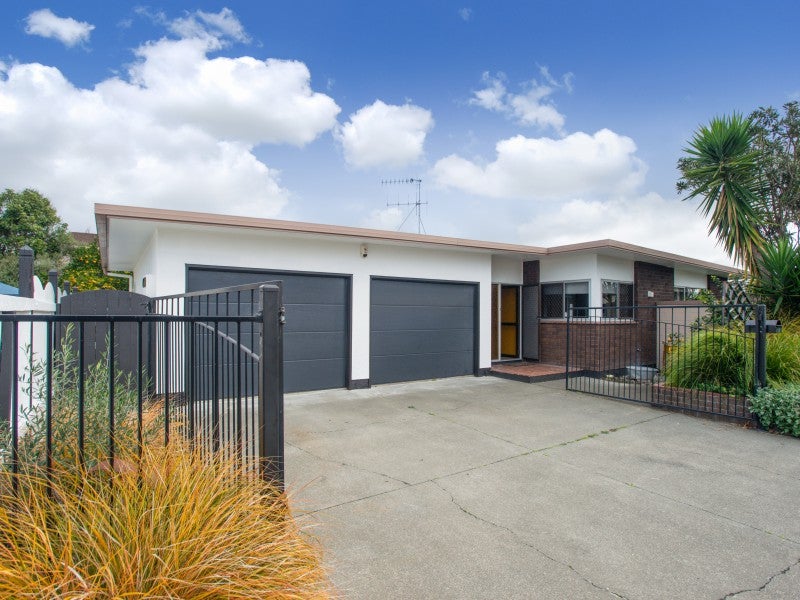 2 Avenue Road, Greenmeadows, Napier - Carousel 1