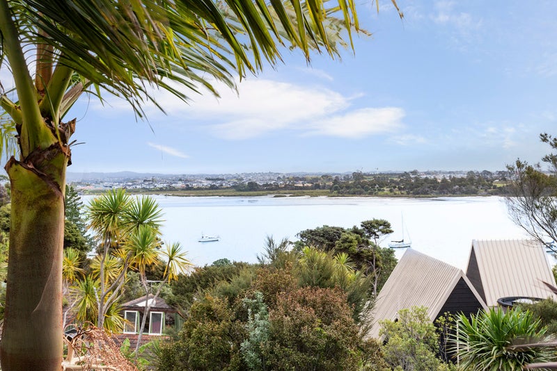 12 Amelia Place, Beach Haven, Auckland - Carousel 26