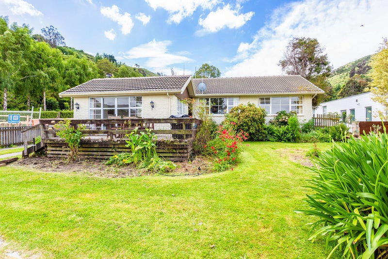 14 Sandy Beach Road, Lyttelton - Carousel 2