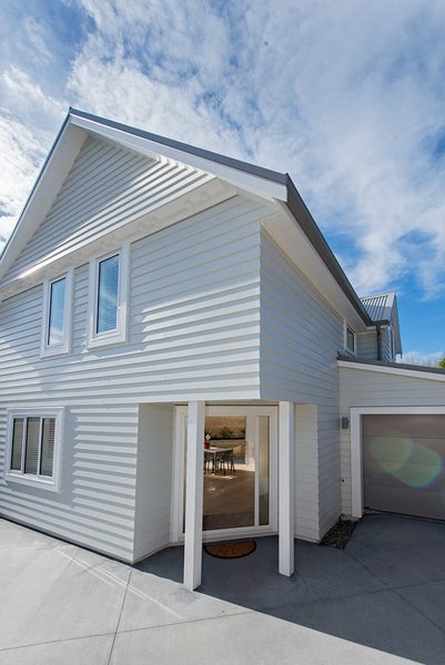 2/3 William Denny Avenue, Westmere, Auckland - Carousel 2