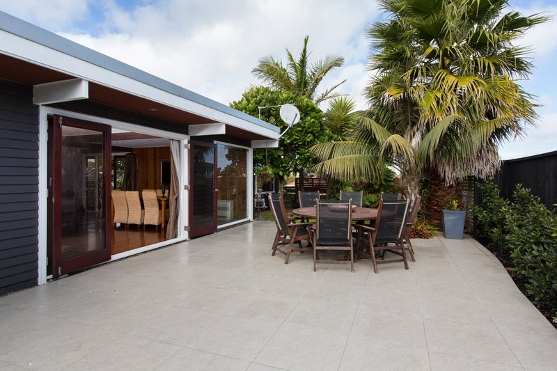 6 Meyrick Place, Meadowbank, Auckland - Carousel 2