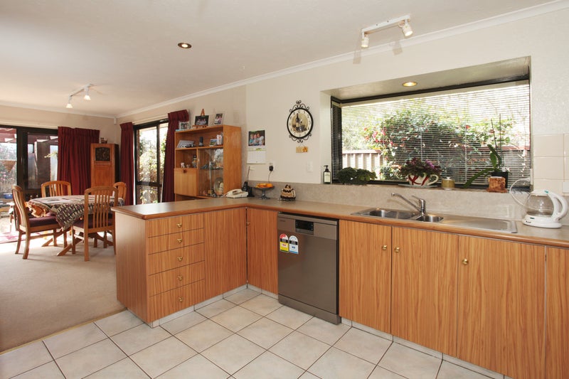 37 Cherrywood Place, Redwood, Christchurch - Carousel 2