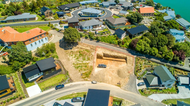 56 Mission Cove, Company Bay, Dunedin - Carousel 2