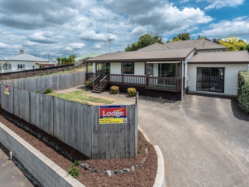 136A Forest Lake Road, Forest Lake, Hamilton - Carousel 2