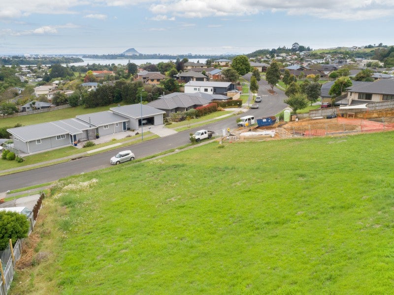 81 Oteki Park Drive, Welcome Bay, Tauranga - Carousel 8