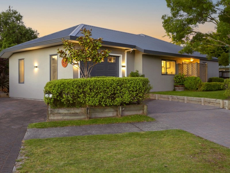 2 Balmoral Drive, Hilltop, Taupo - Carousel 2