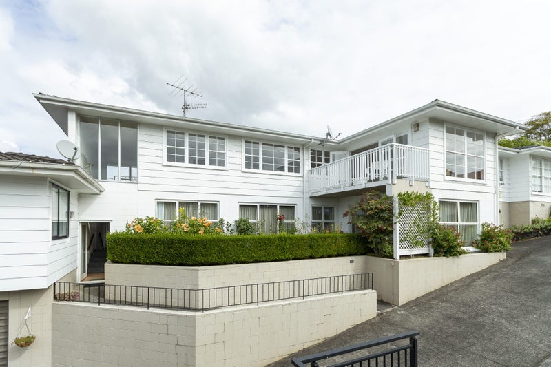 2/21 Lucerne Road, Remuera, Auckland - Carousel 1