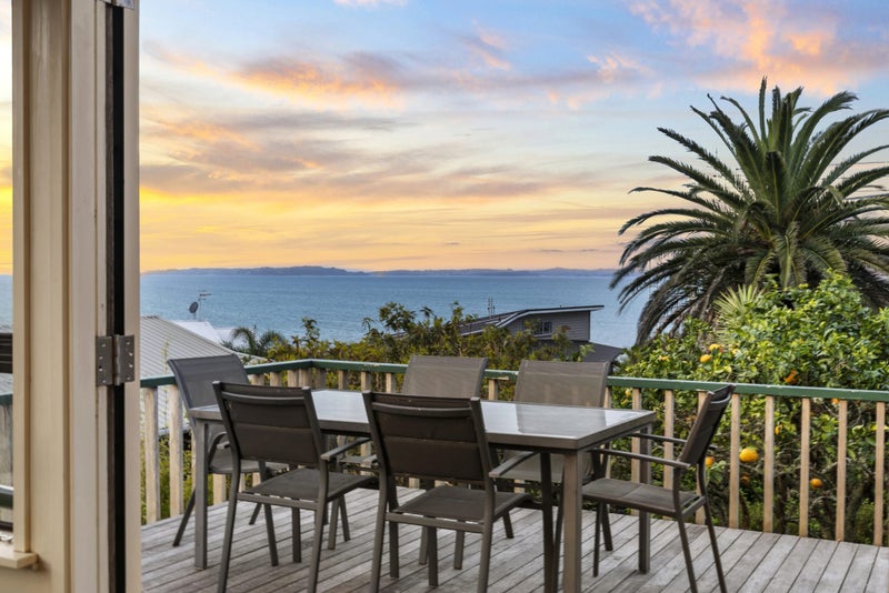 9 Rangitoto View Road, Cockle Bay, Auckland - Carousel 2