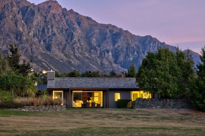 3 Buckler Court, Jacks Point, Queenstown - Carousel 1