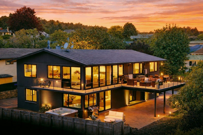 1 Norfolk Road, Waipahihi, Taupo - Carousel 1