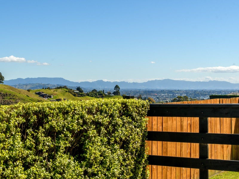 294 Ballintoy Park Drive, Welcome Bay, Tauranga - Carousel 16