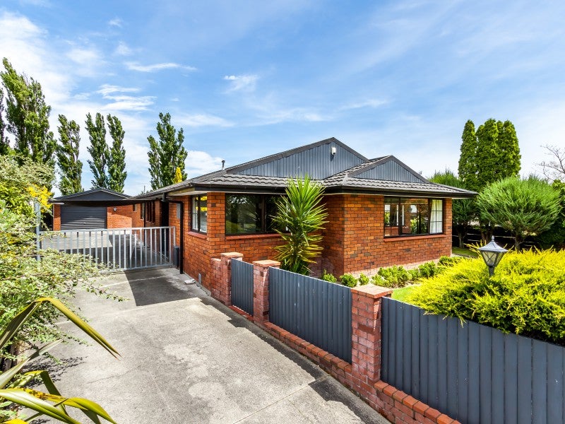31 Humphries Place, Awapuni, Palmerston North - Carousel 1