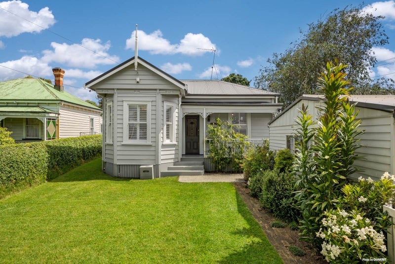 30 Hardington Street, Onehunga, Auckland - Carousel 2