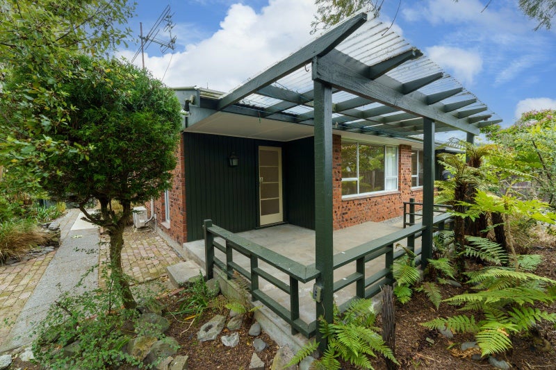 1/144 Fisher Avenue, Beckenham, Christchurch - Carousel 1