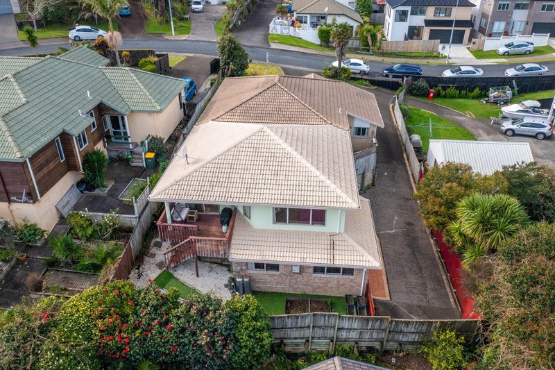 2/3 Palmgreen Court, Stanmore Bay, Whangaparaoa - Carousel 32