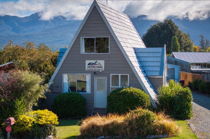 105 Quintin Drive, Te Anau, Te Anau - Carousel 2