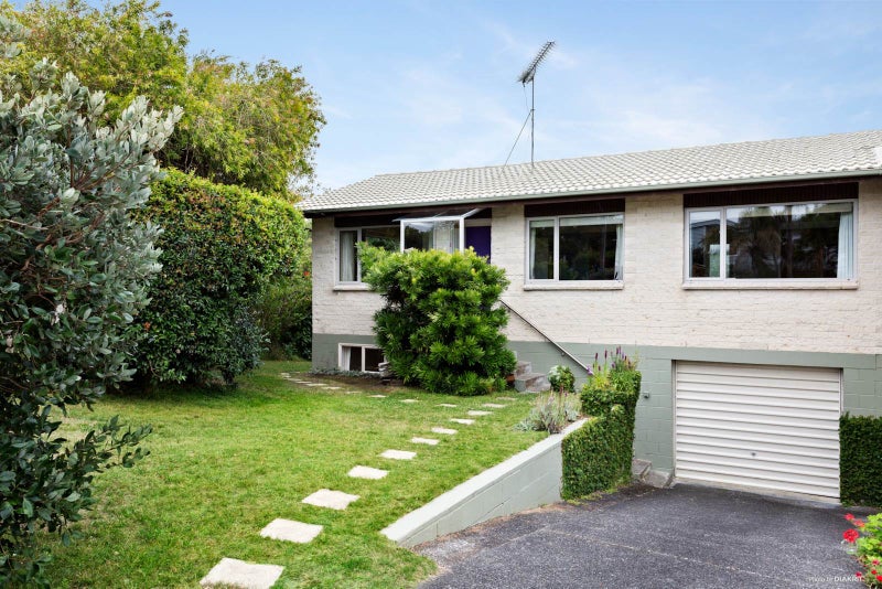 1/19 Killarney Avenue, Torbay, Auckland - Carousel 1
