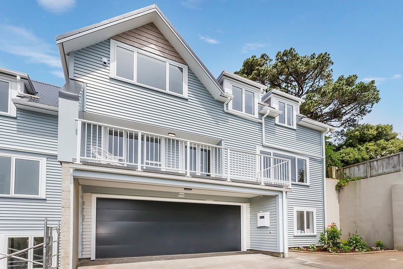 8C Awa Road, Miramar, Wellington - Carousel 1