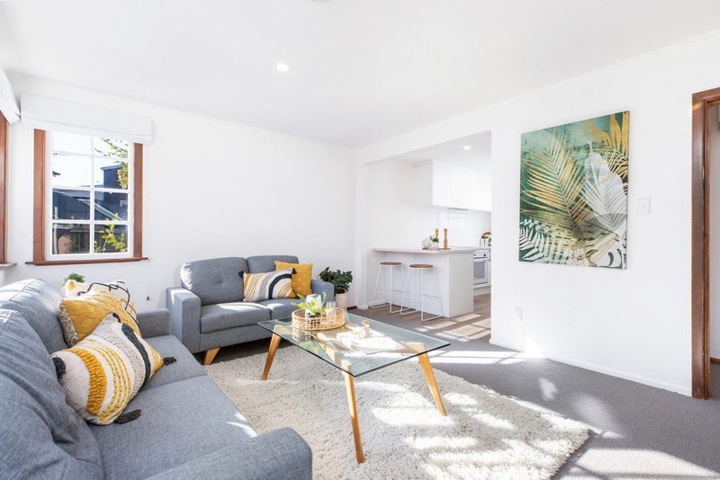 2/276 Stanmore Road, Richmond, Christchurch - Carousel 1