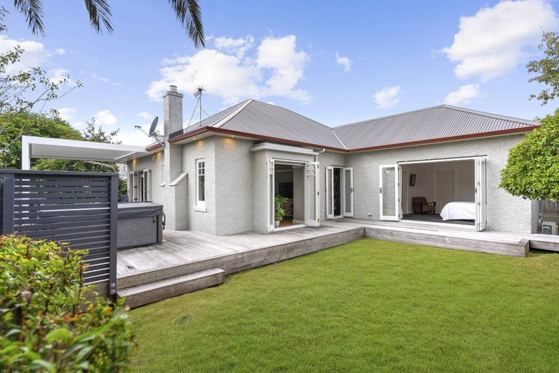 17 Rossgrove Terrace, Mount Albert, Auckland - Carousel 2