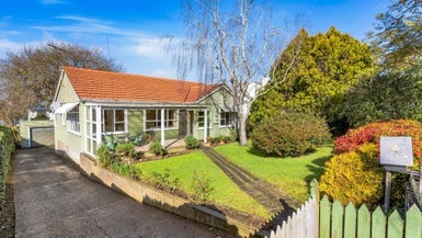 7 Rangipawa Road, One Tree Hill, Auckland - Carousel 1