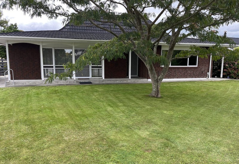 3 Coronet Place, Awapuni, Palmerston North - Carousel 2