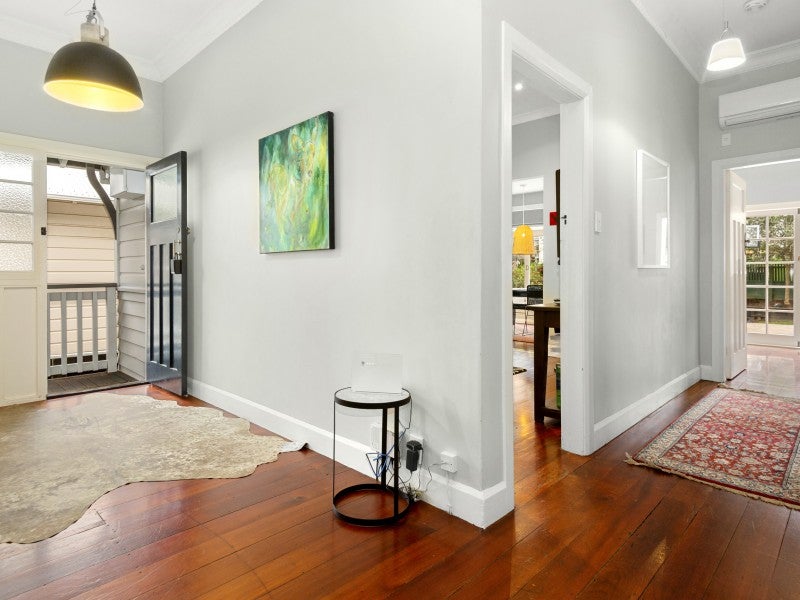 18 Hohiria Road, Hataitai, Wellington - Carousel 2