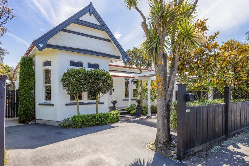 131 Somerfield Street, Somerfield, Christchurch - Carousel 1