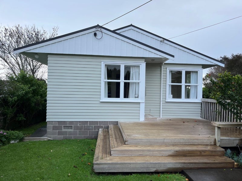 6 Raines Avenue, Forrest Hill, Auckland - Carousel 2