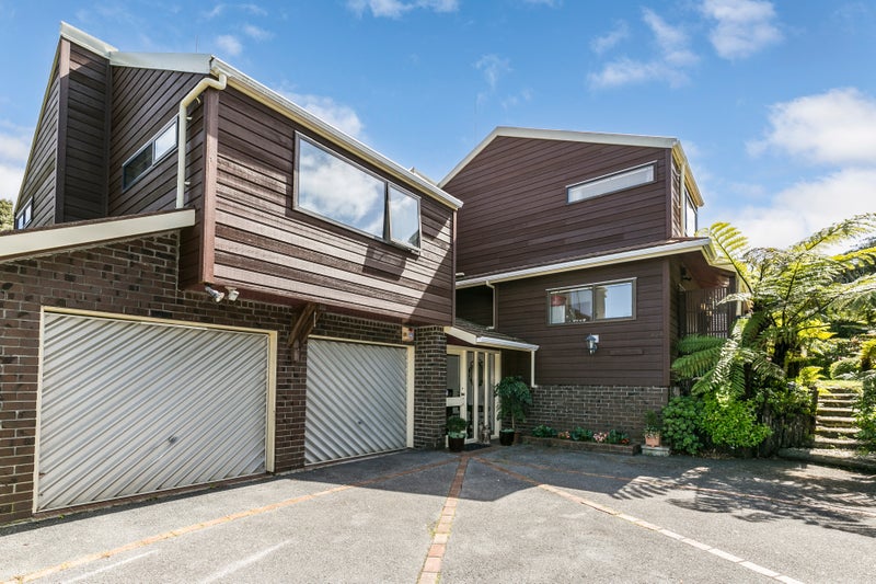 42A Simla Crescent, Khandallah, Wellington - Carousel 1
