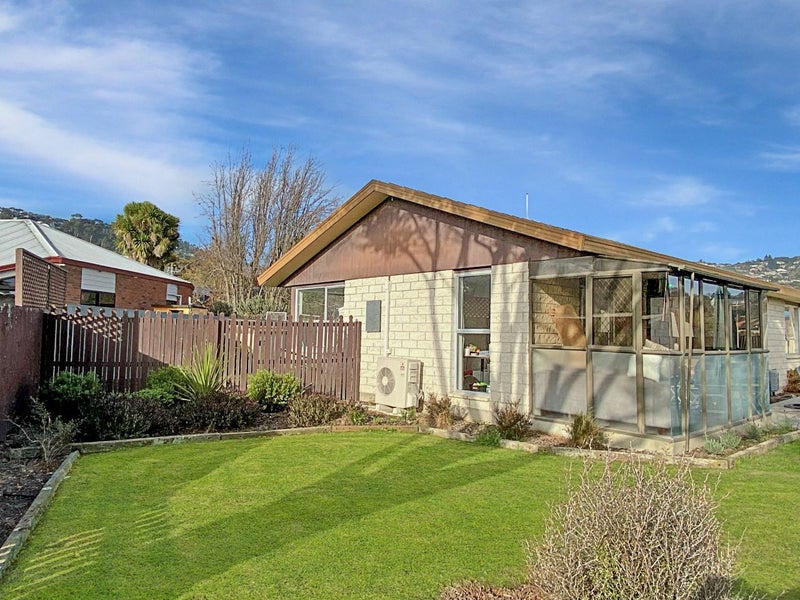 15 Karen Lane, Beckenham, Christchurch - Carousel 1