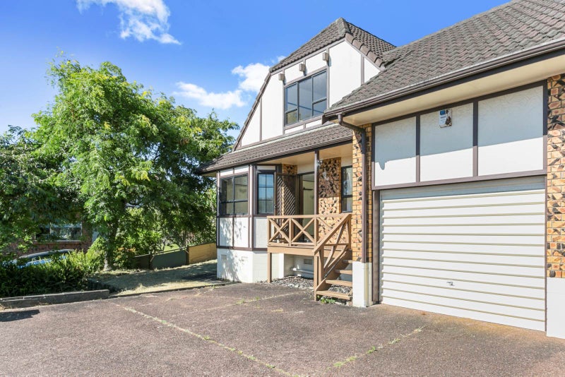 2/11 Stranolar Drive, Waikowhai, Auckland - Carousel 2