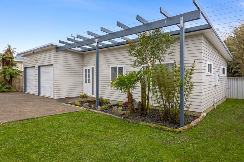 21A Hindmarsh Street, Henderson, Auckland - Carousel 1