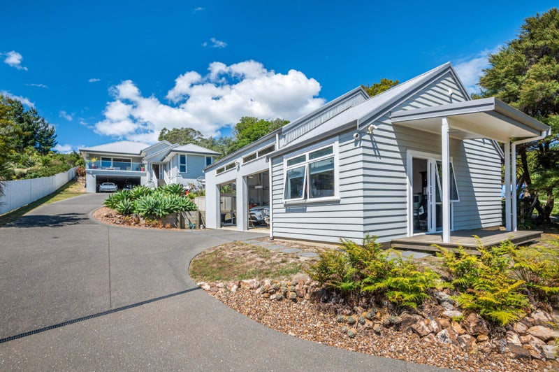 420/0 Sea View Road, Onetangi, waiheke island - Carousel 1