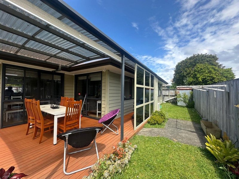 244C Rosebank Road, Avondale, Auckland - Carousel 1