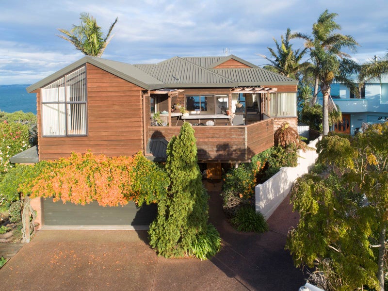 827 Whangaparaoa Road, Manly, Whangaparaoa - Carousel 1