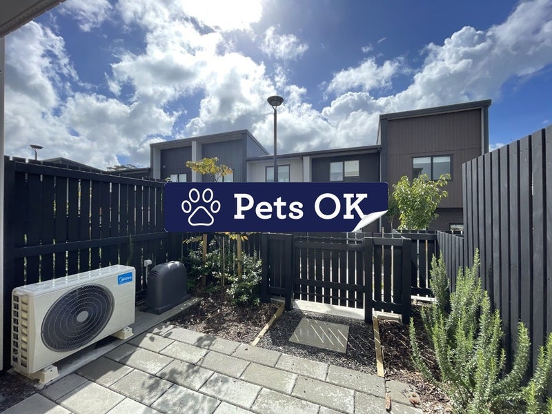 11/476 West Coast Road, Glen Eden, Auckland - Carousel 1