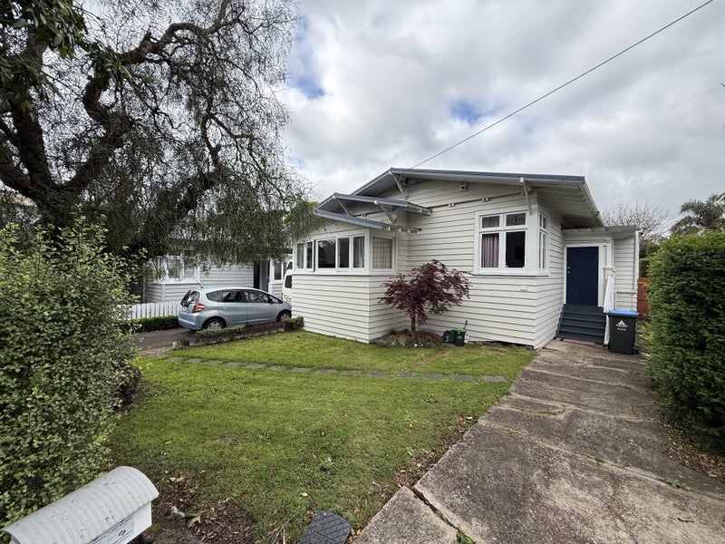 10 Altham Avenue, Mount Eden, Auckland - Carousel 1