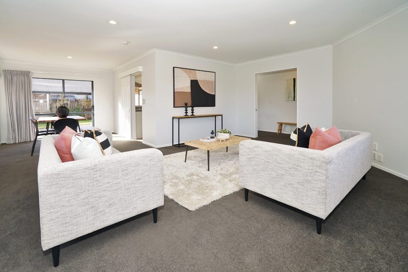 35 Farringdon Avenue, Rototuna North, Hamilton - Carousel 2