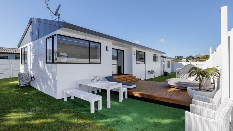 58B Hartford Avenue, Papamoa Beach, Papamoa - Carousel 1
